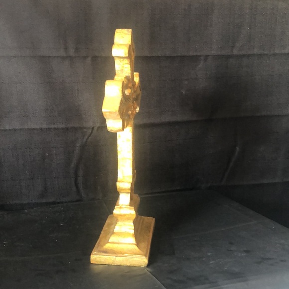 Gold cross figure: Renaissance antiquity ornate gothic style - wood carved 14” - Picture 5 of 5